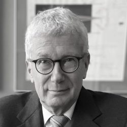 <em>Patrick Wachsmann
Professeur émérite, Droit public</em>